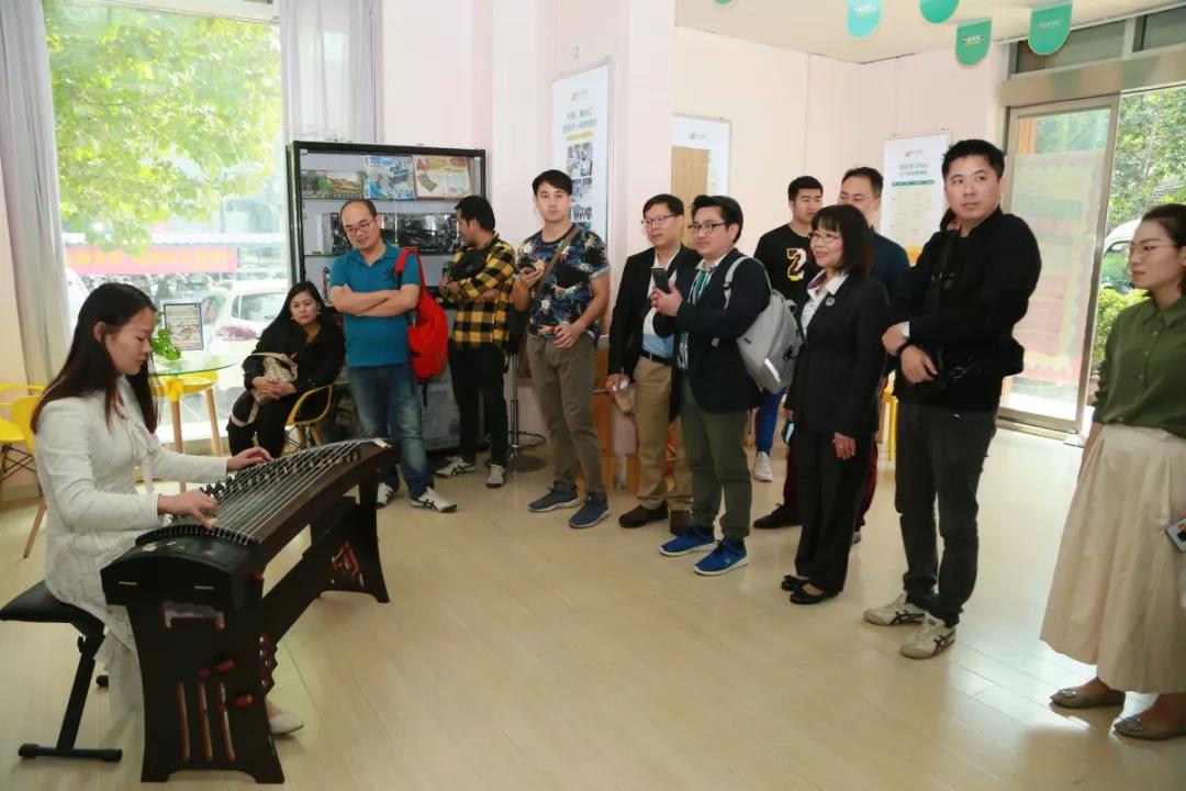聆听童乐汇古筝老师的演奏