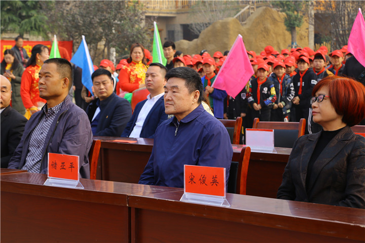 河南省原人大副主任储亚平出席开幕式